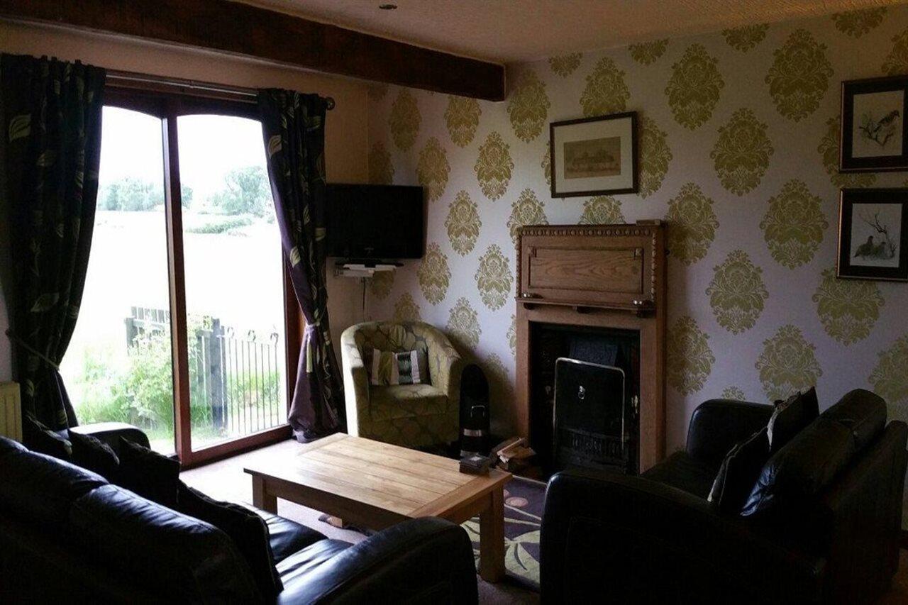 Ardoch Cottage Bed & Breakfast บัลลอค ภายนอก รูปภาพ