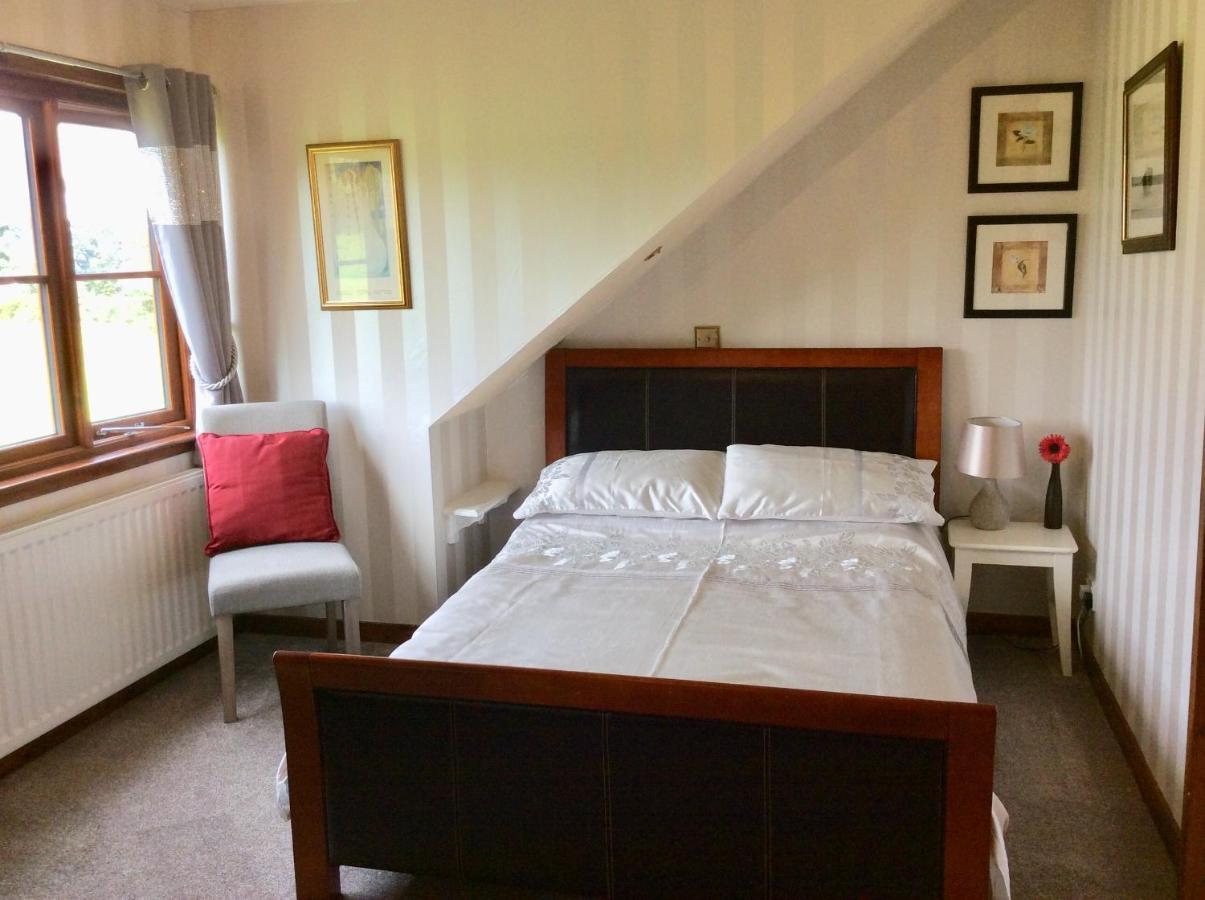 Ardoch Cottage Bed & Breakfast บัลลอค ภายนอก รูปภาพ